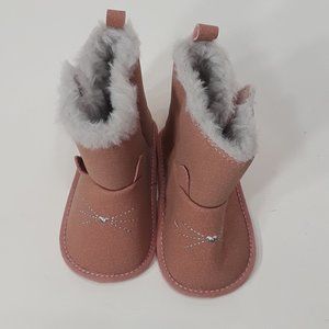 Carters Baby 3-6 Months Furry Booties pink kids